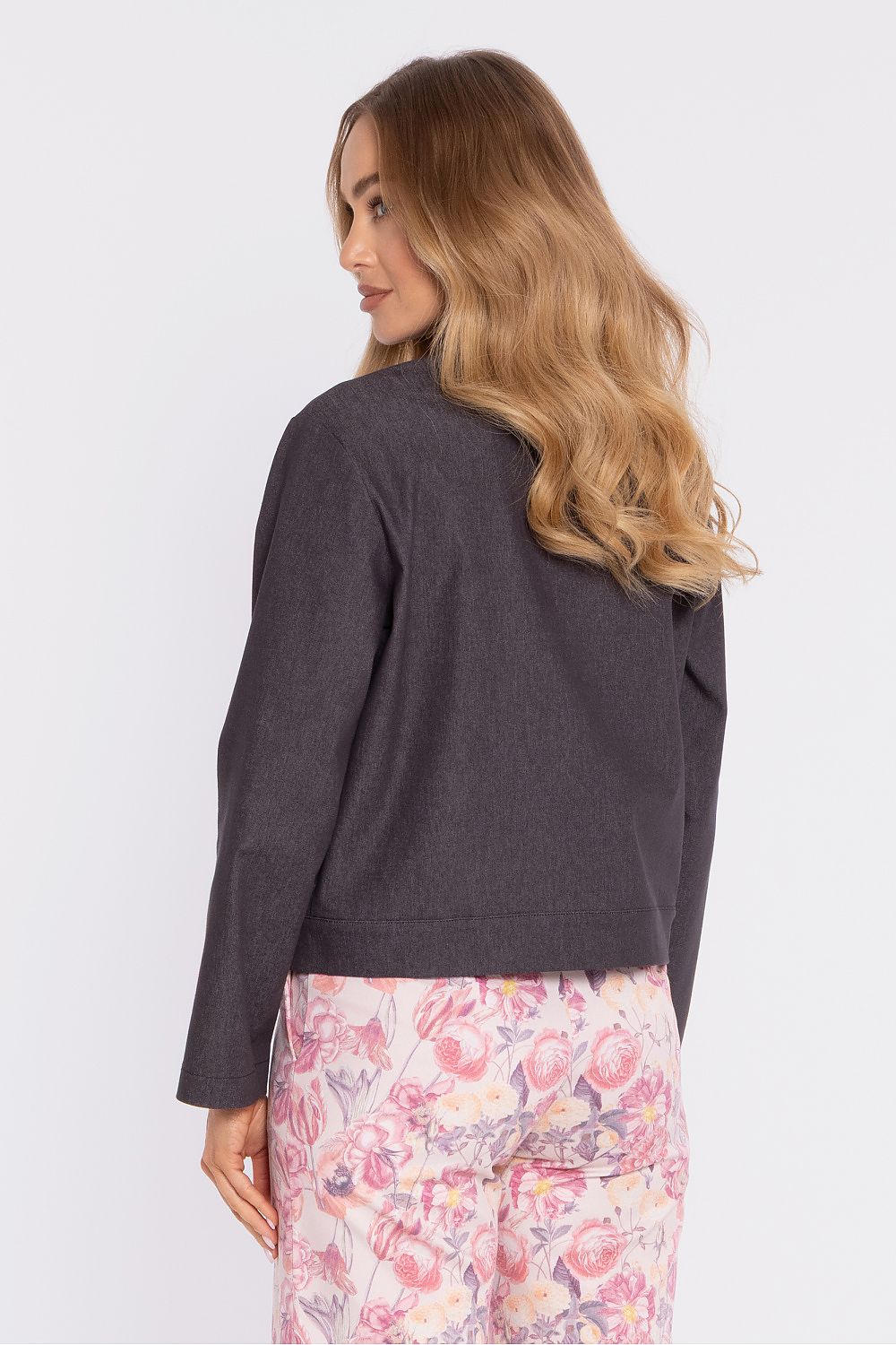 Jacket model 225910 Moe